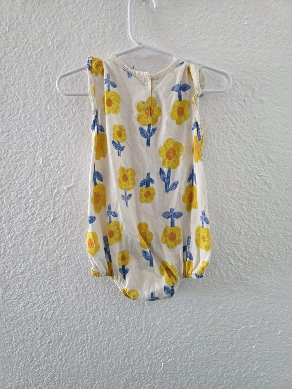 Old Navy Cream Sleeveless Floral Baby Bodysuit with Yellow Flowers